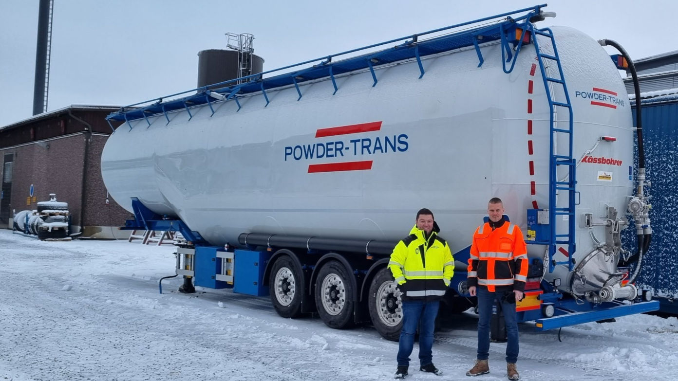 Powder-Trans – huolloista alkanut asiakassuhde laajentunut myös uusien vaunujen puolelle